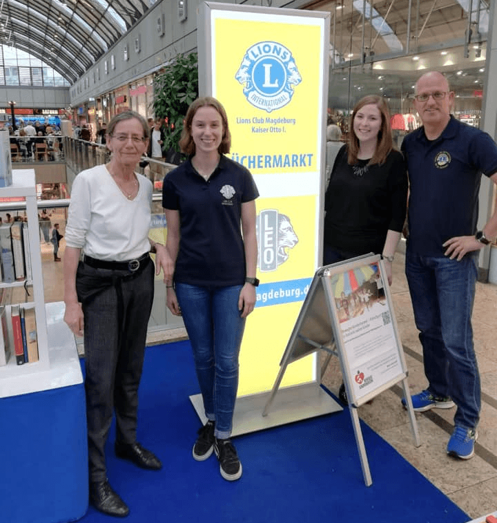 Buechermarkt des Lions Club Magdeburg - Kaiser Otto I. im Allee-Center